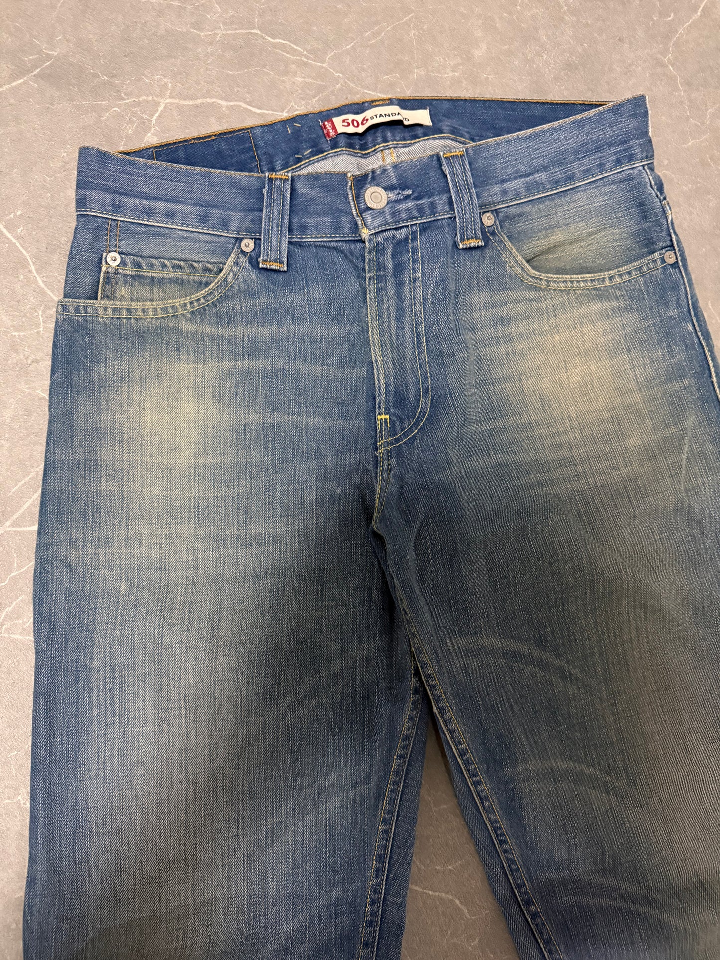 Levis Jeans 506 (L)