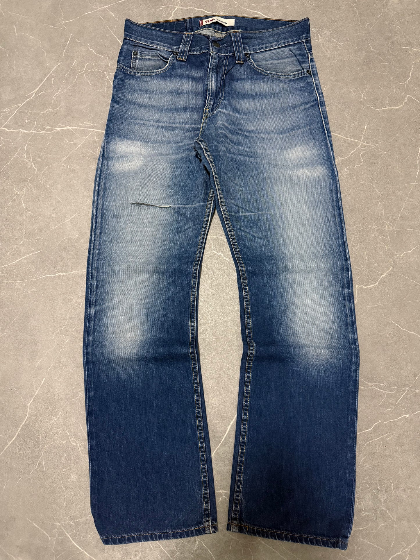 Levis Jeans 506 (M)