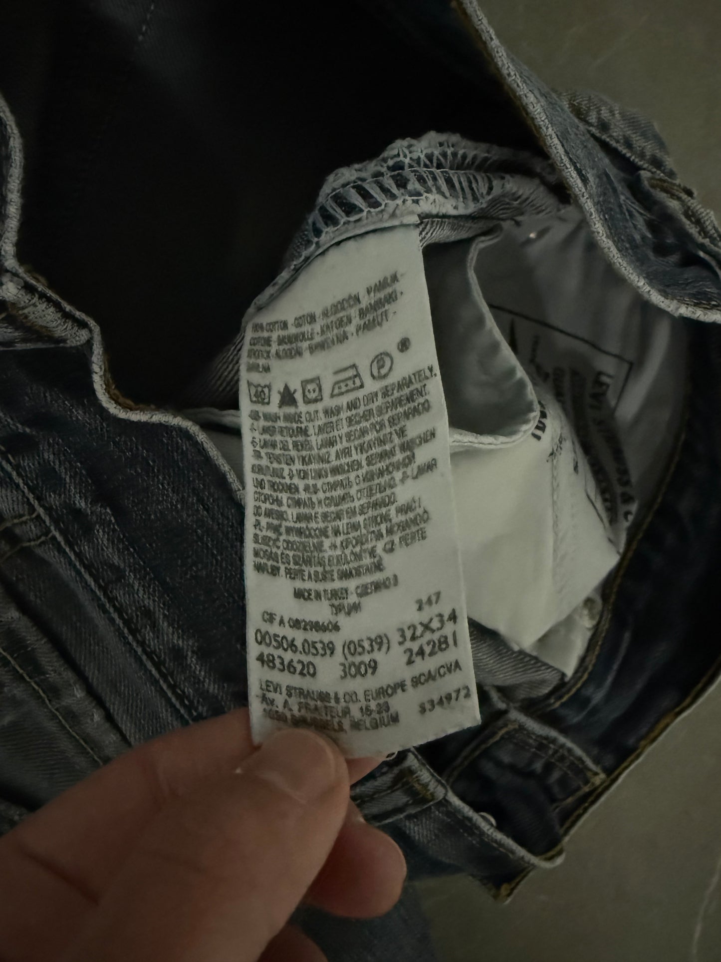 Levis Jeans 506 (M)