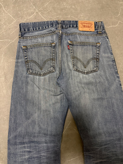 Levis Jeans 506 (M)