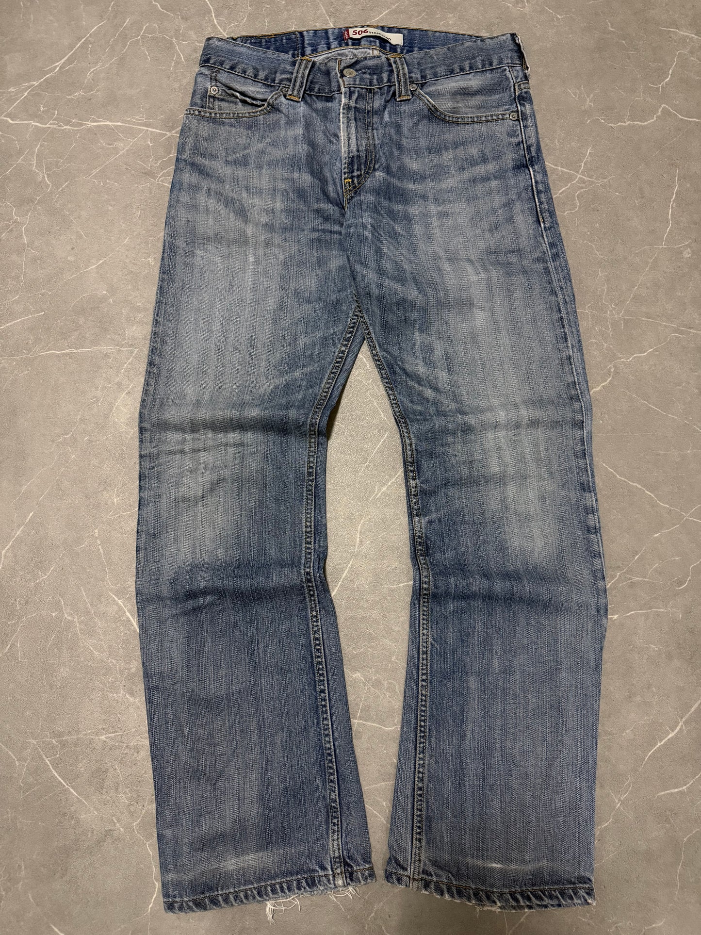 Levis Jeans 506 (M)