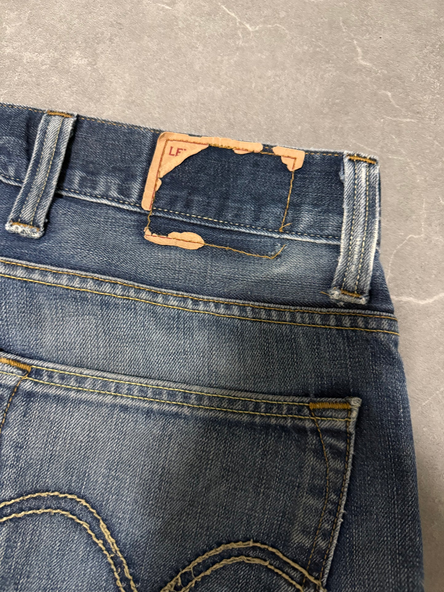 Levis Jeans 506 (L)