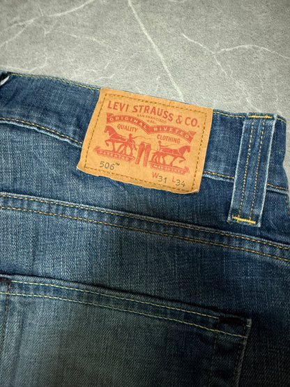 Levis Jeans 506 (M)