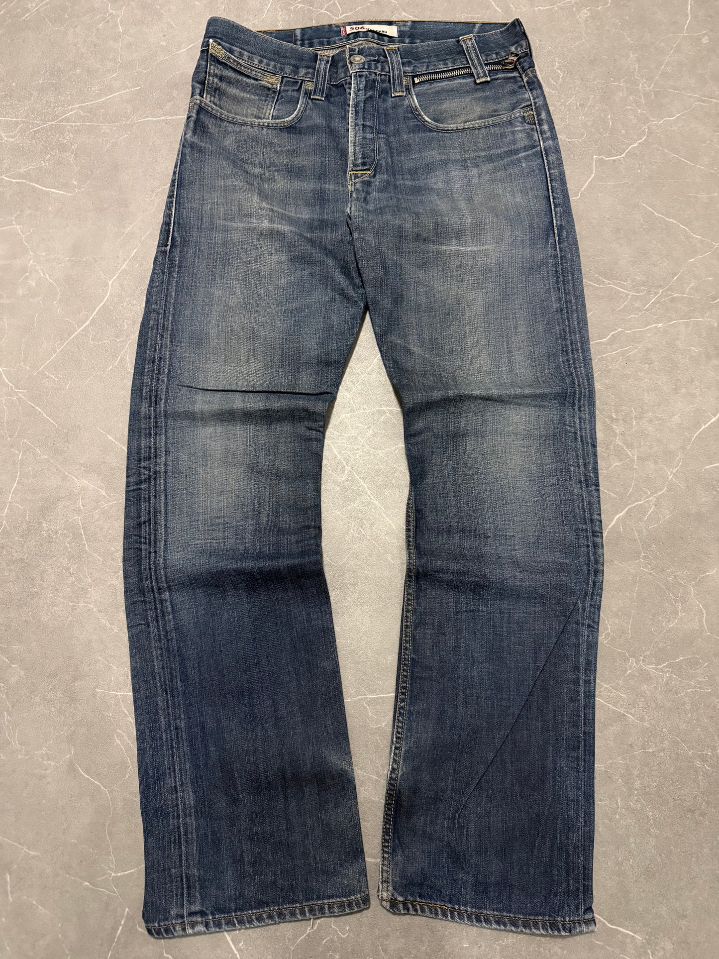 Levis Jeans 506 (L)