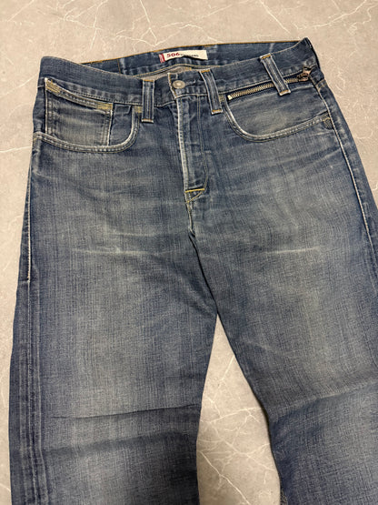 Levis Jeans 506 (L)