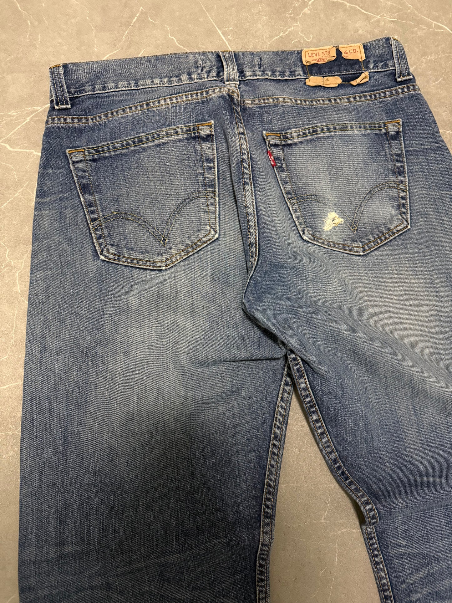 Levis Jeans 506 (XL)