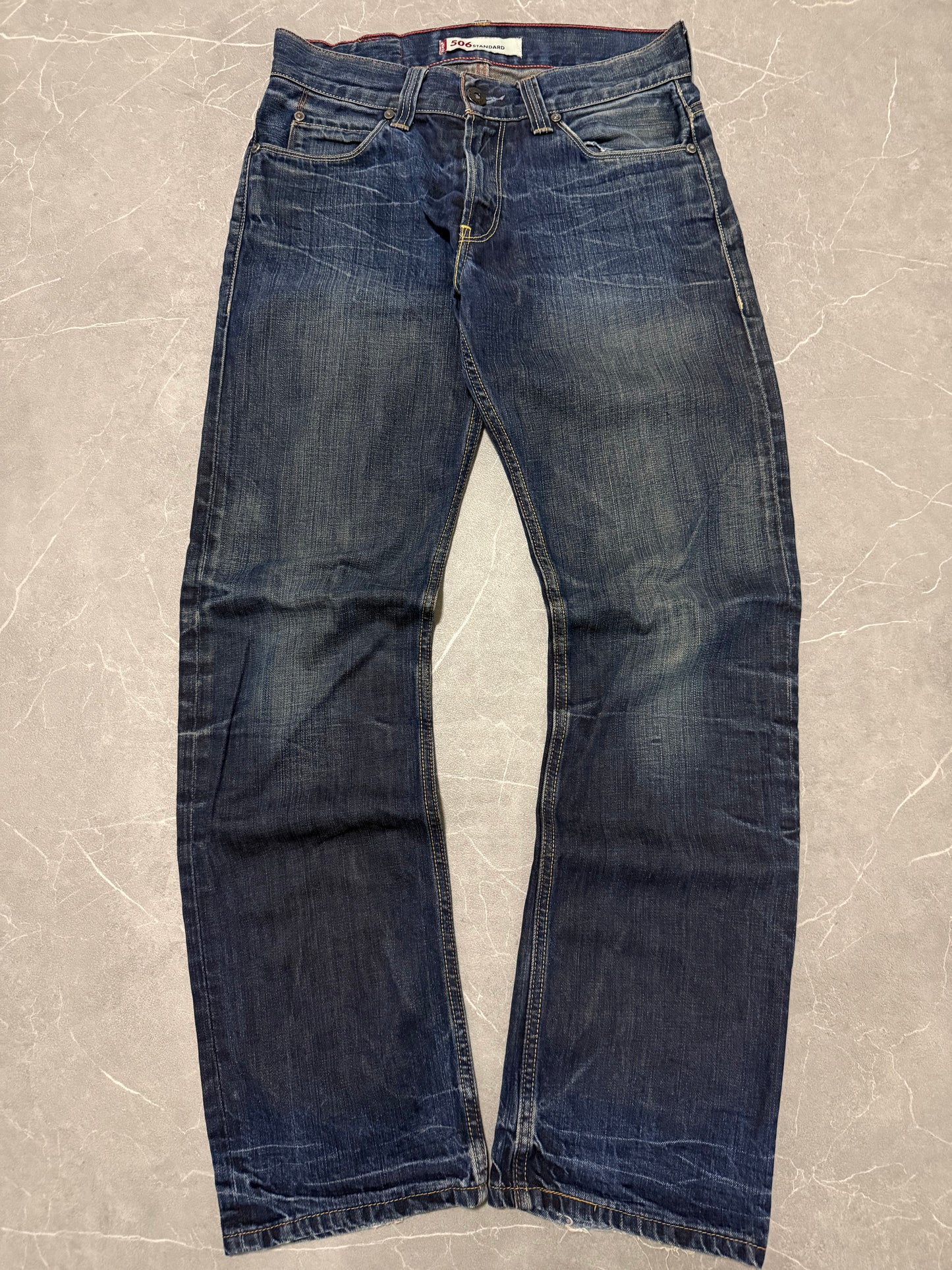 Levis Jeans 506 (M)