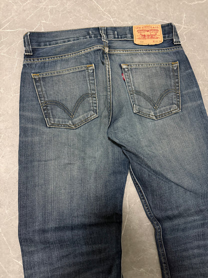Levis Jeans 506 (M)