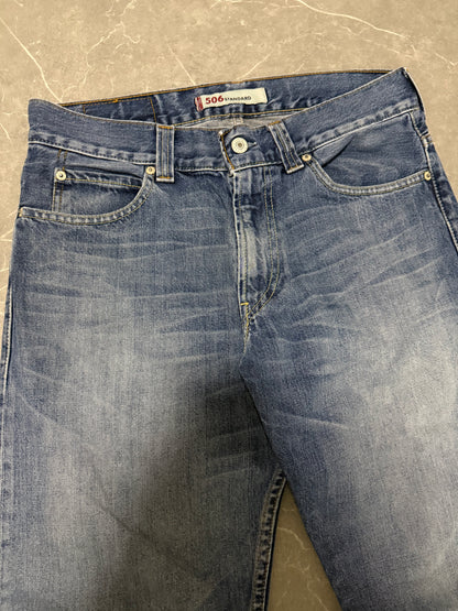 Levis Jeans 506 (M)