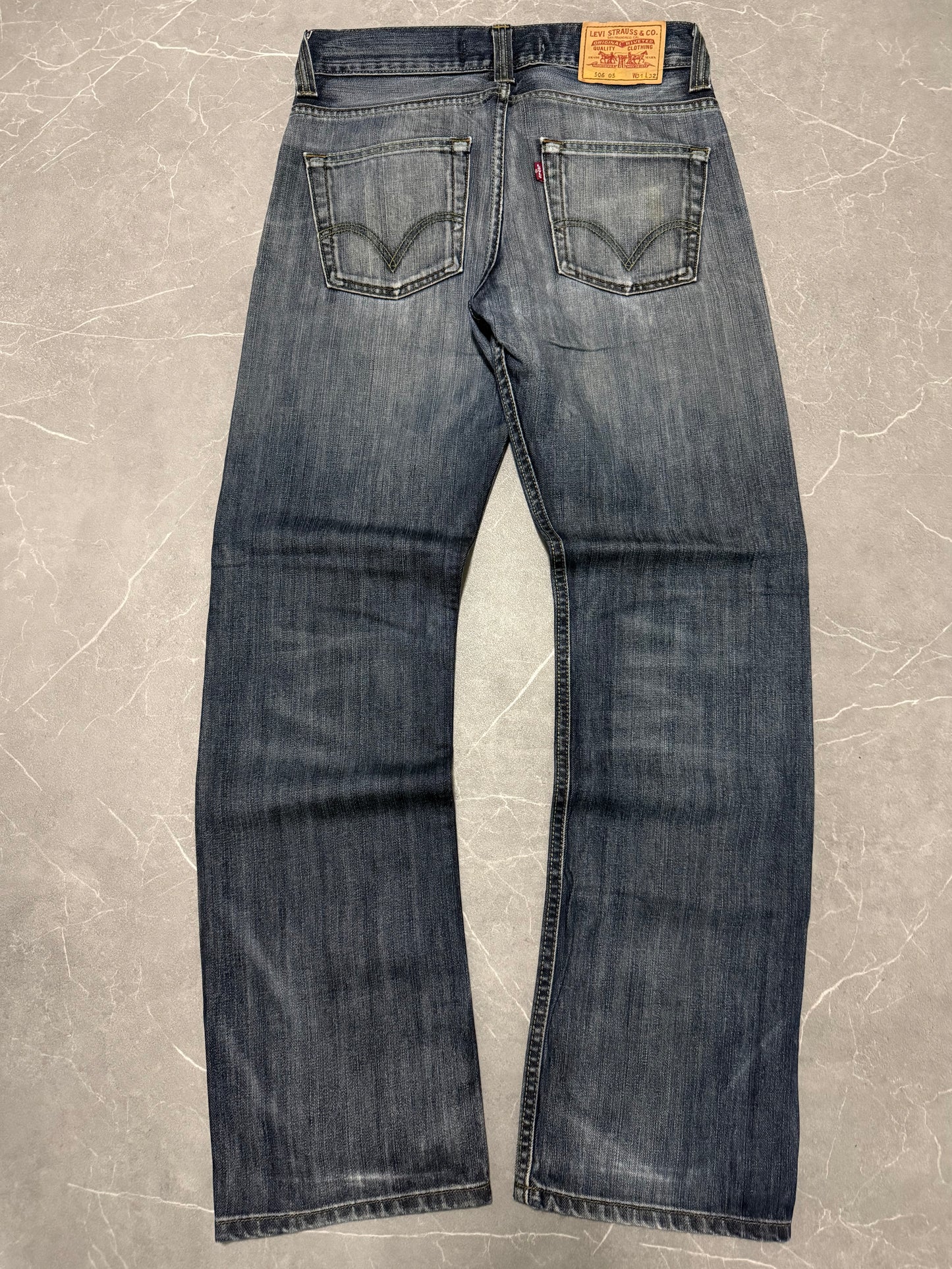 Levis Jeans 506 (M)