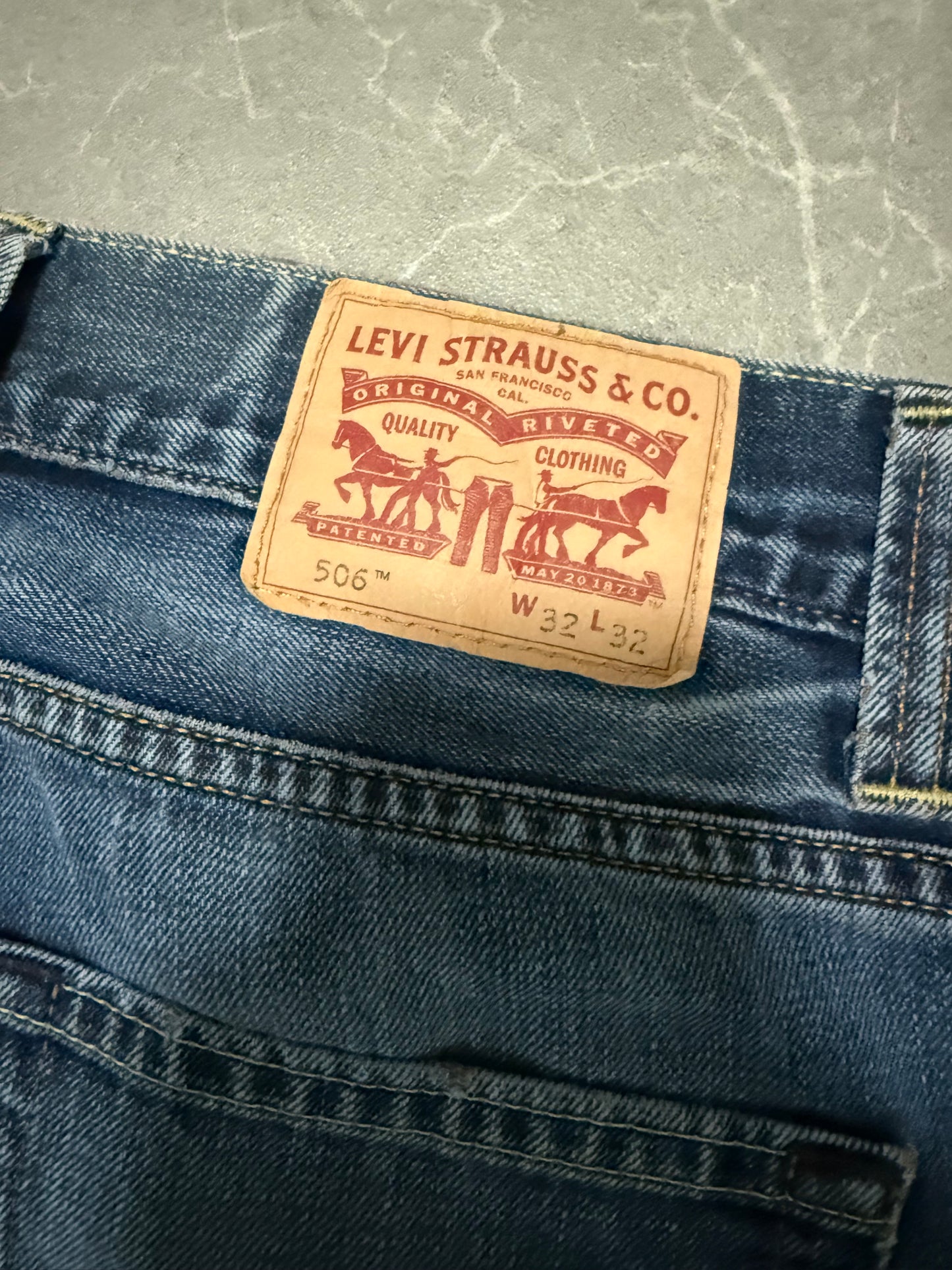 Levis Jeans 506 (M)