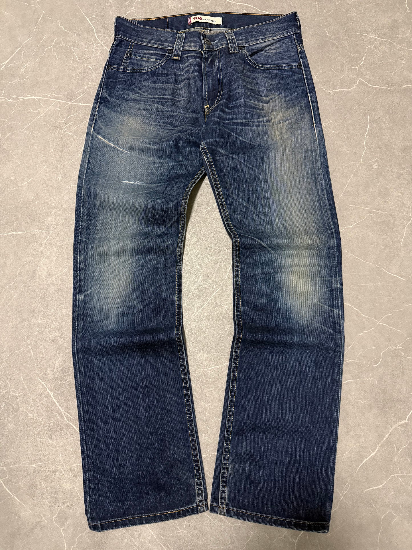 Levis Jeans 506 (M)