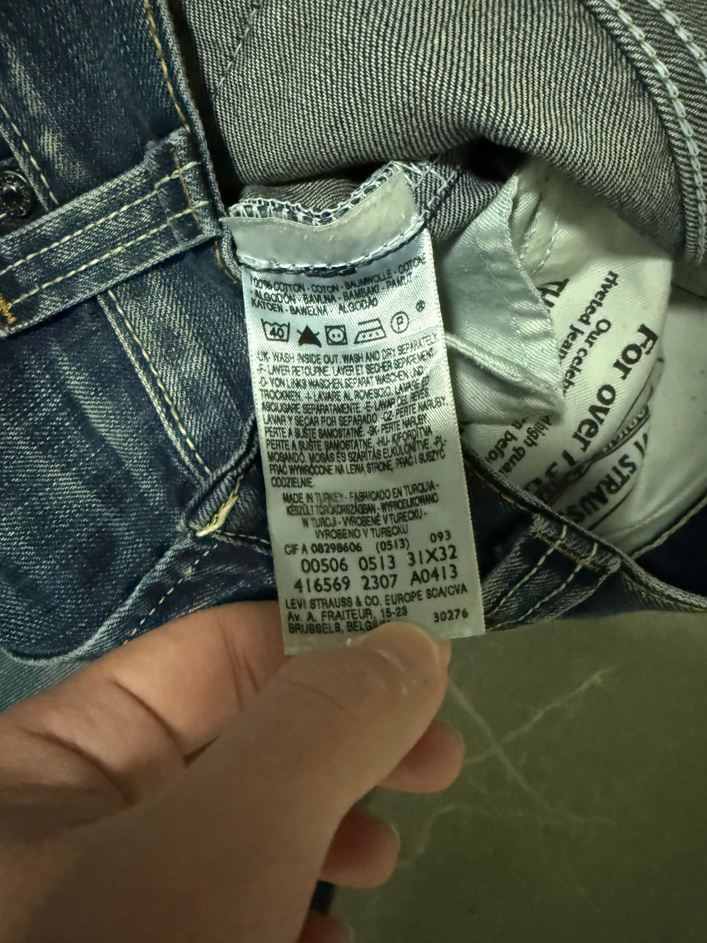 Levis Jeans 506 (M)