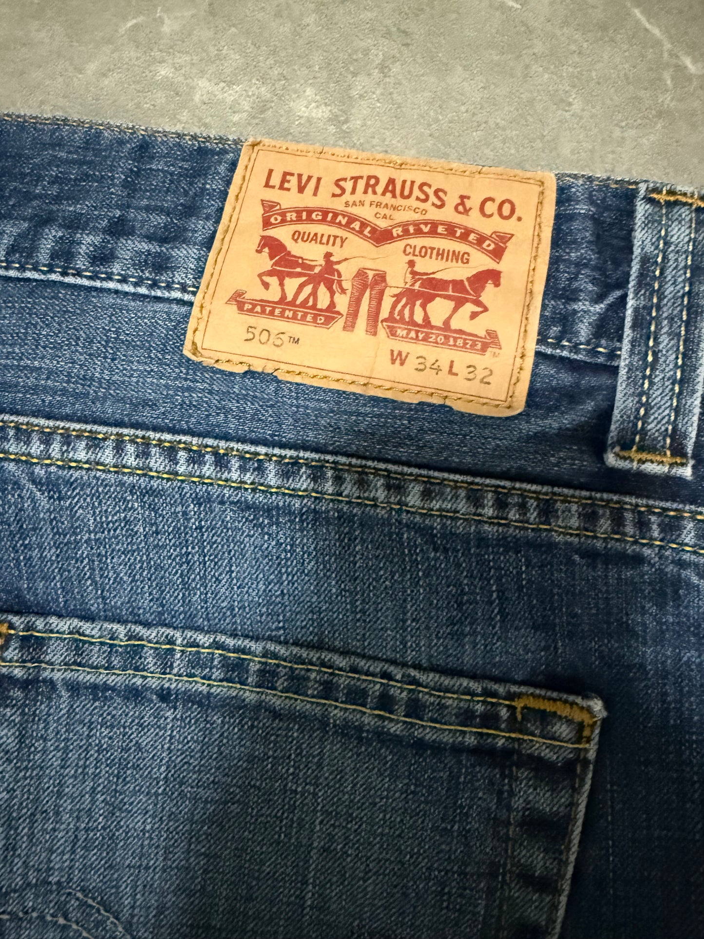 Levis Jeans 506 (L)