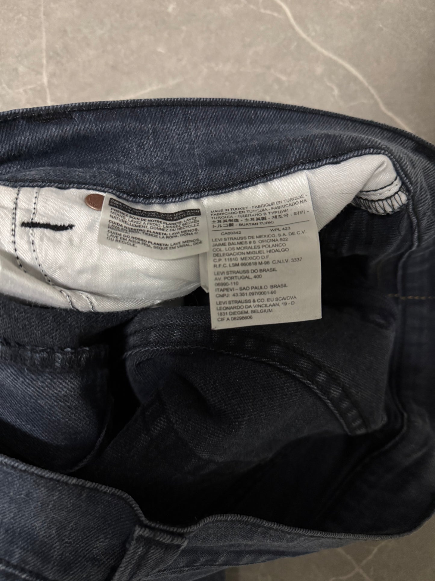 Levis Jeans 506 (M)