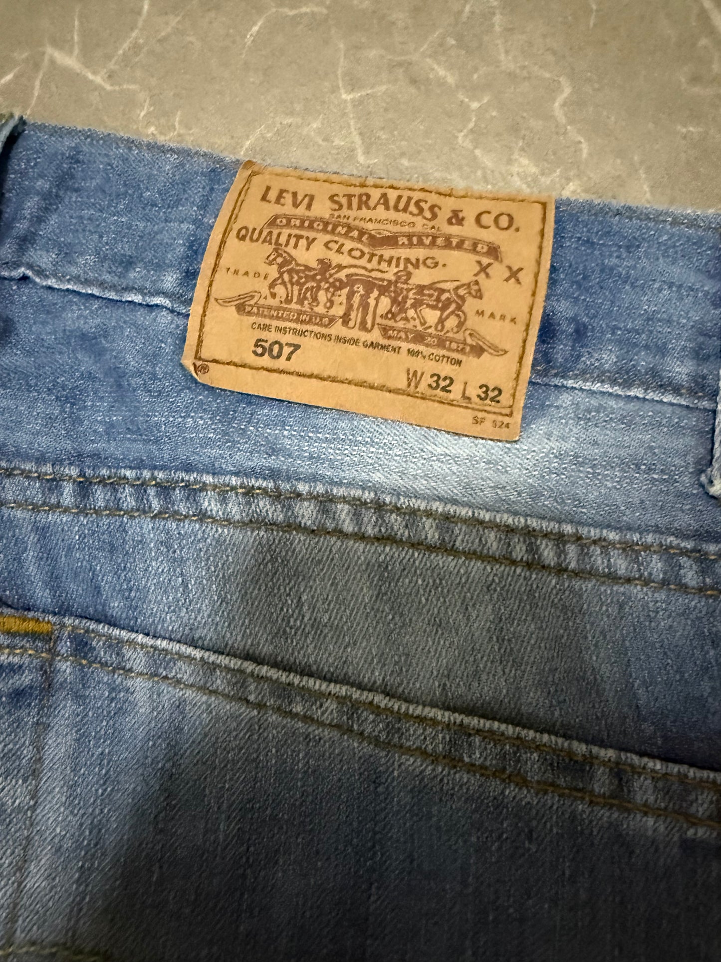 Levis Jeans 507 Bootcut (M)