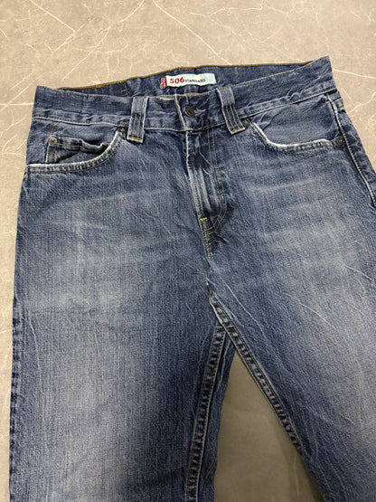 Levis Jeans 506 (M)