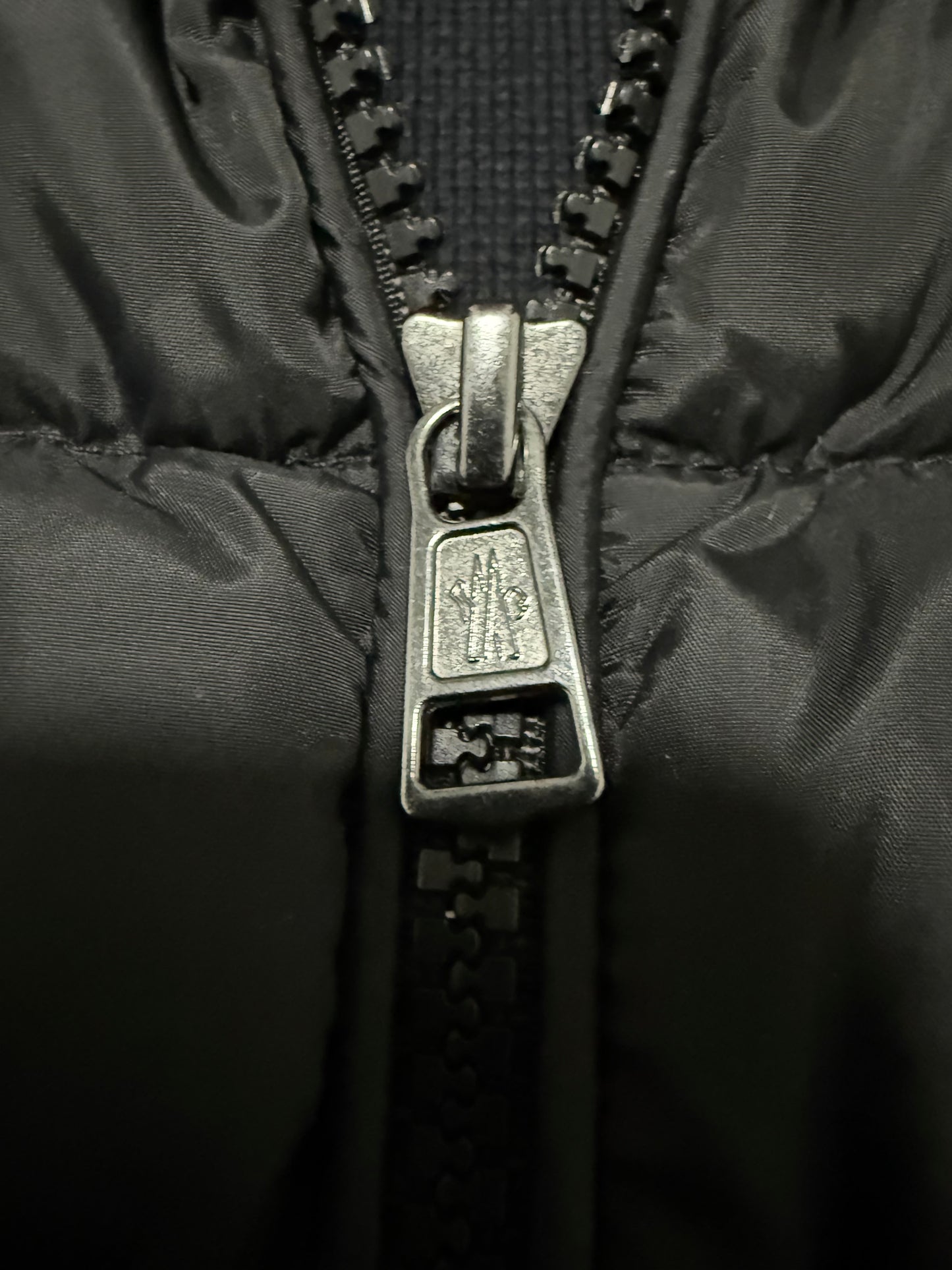 Moncler Cardigan (M)