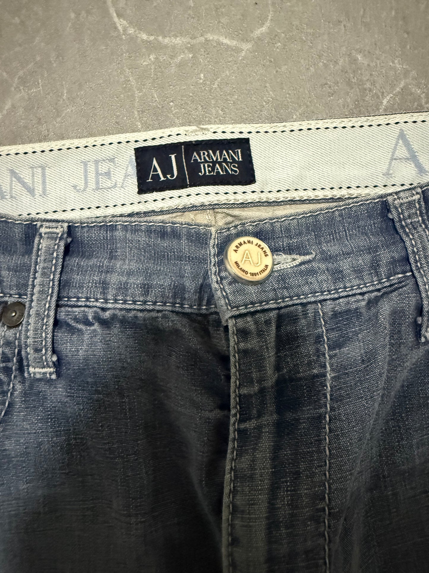 Armani Jeans (S/M)