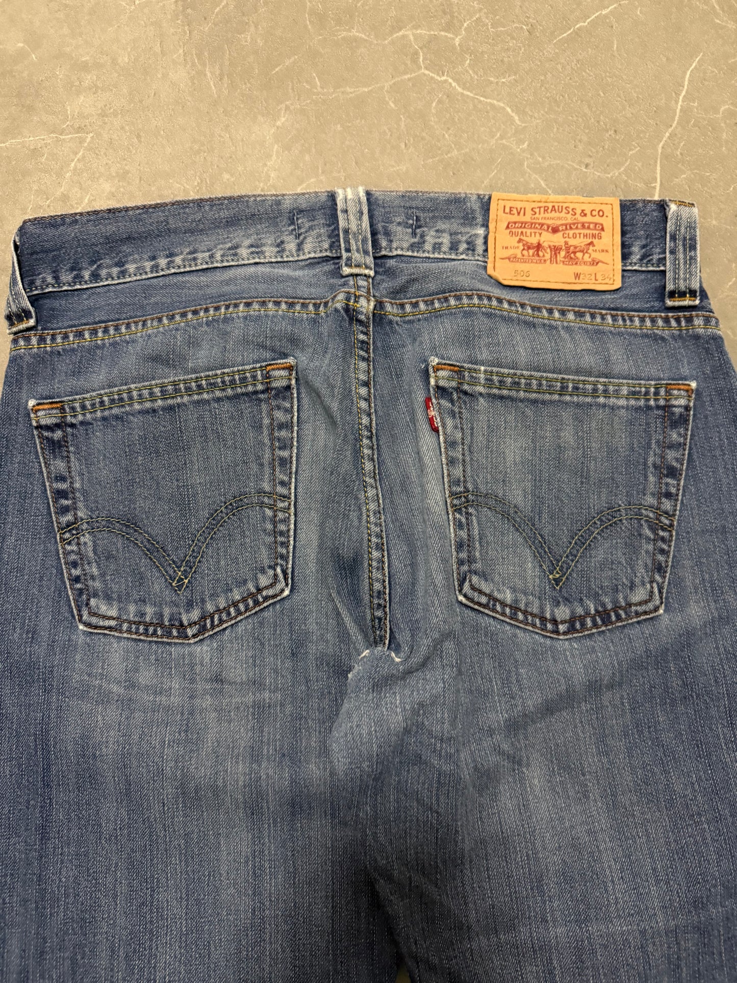 Levis Jeans 506 (L)