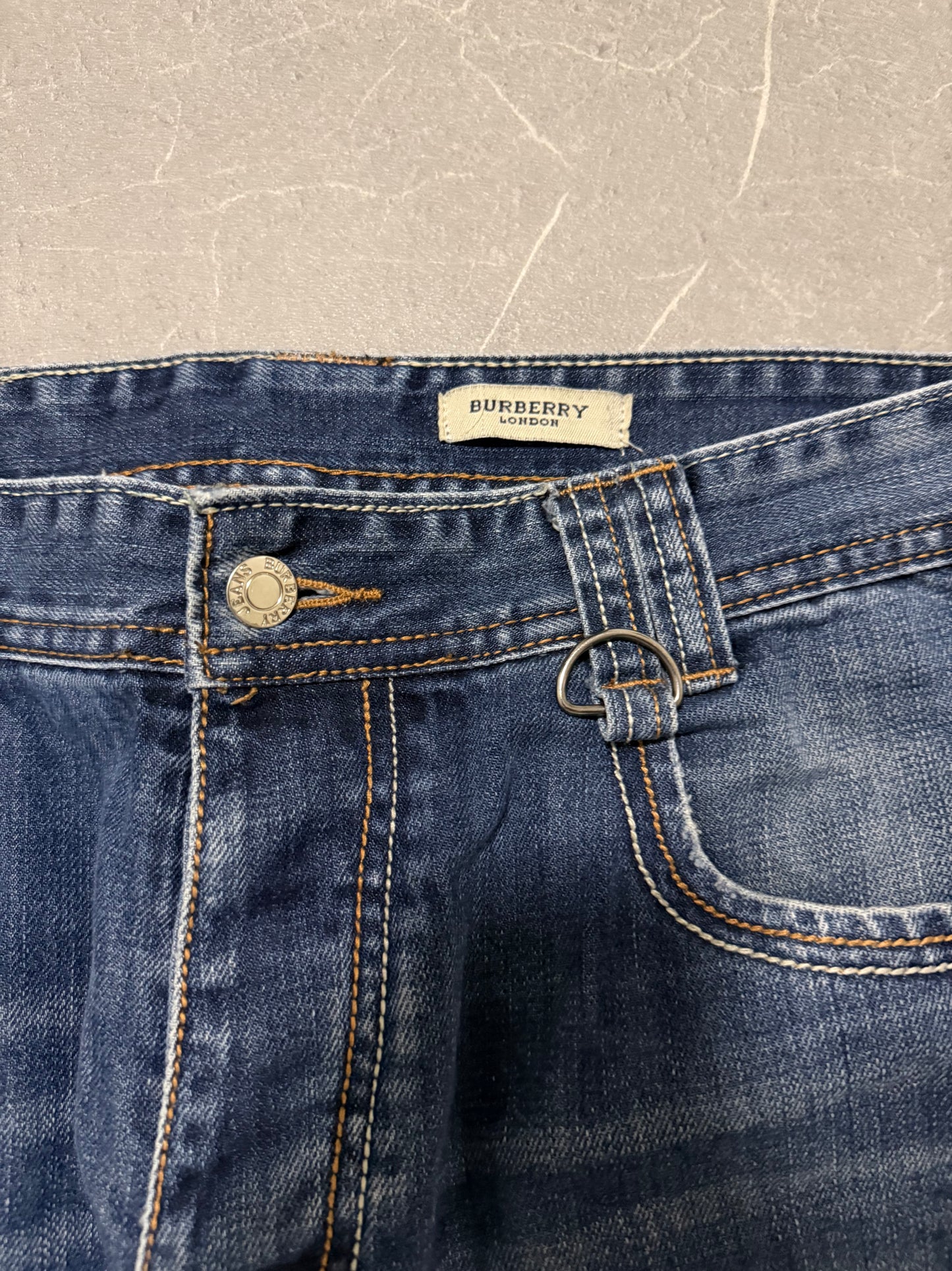 Burberry Jeans (M)