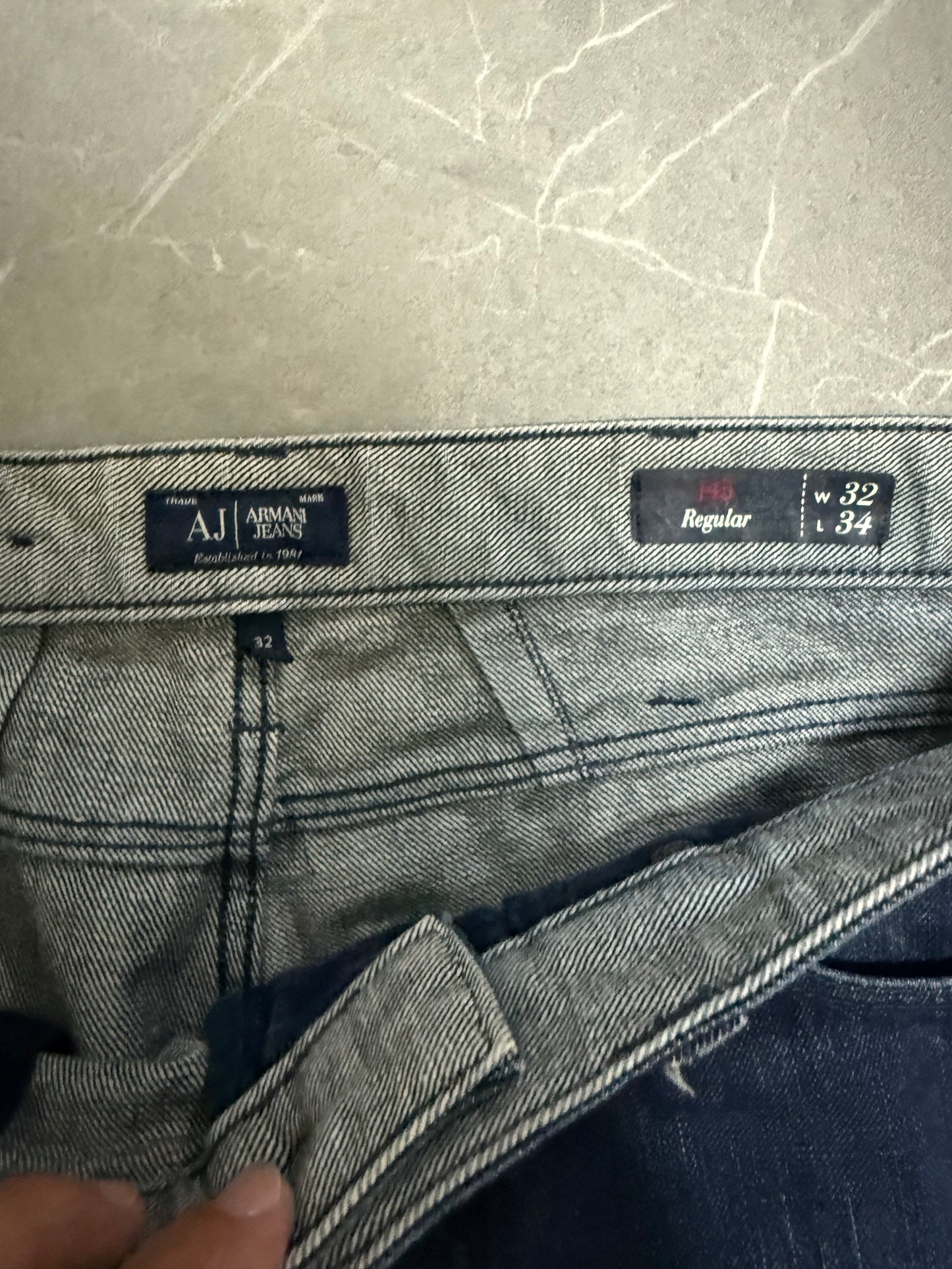 Armani Jeans (M)