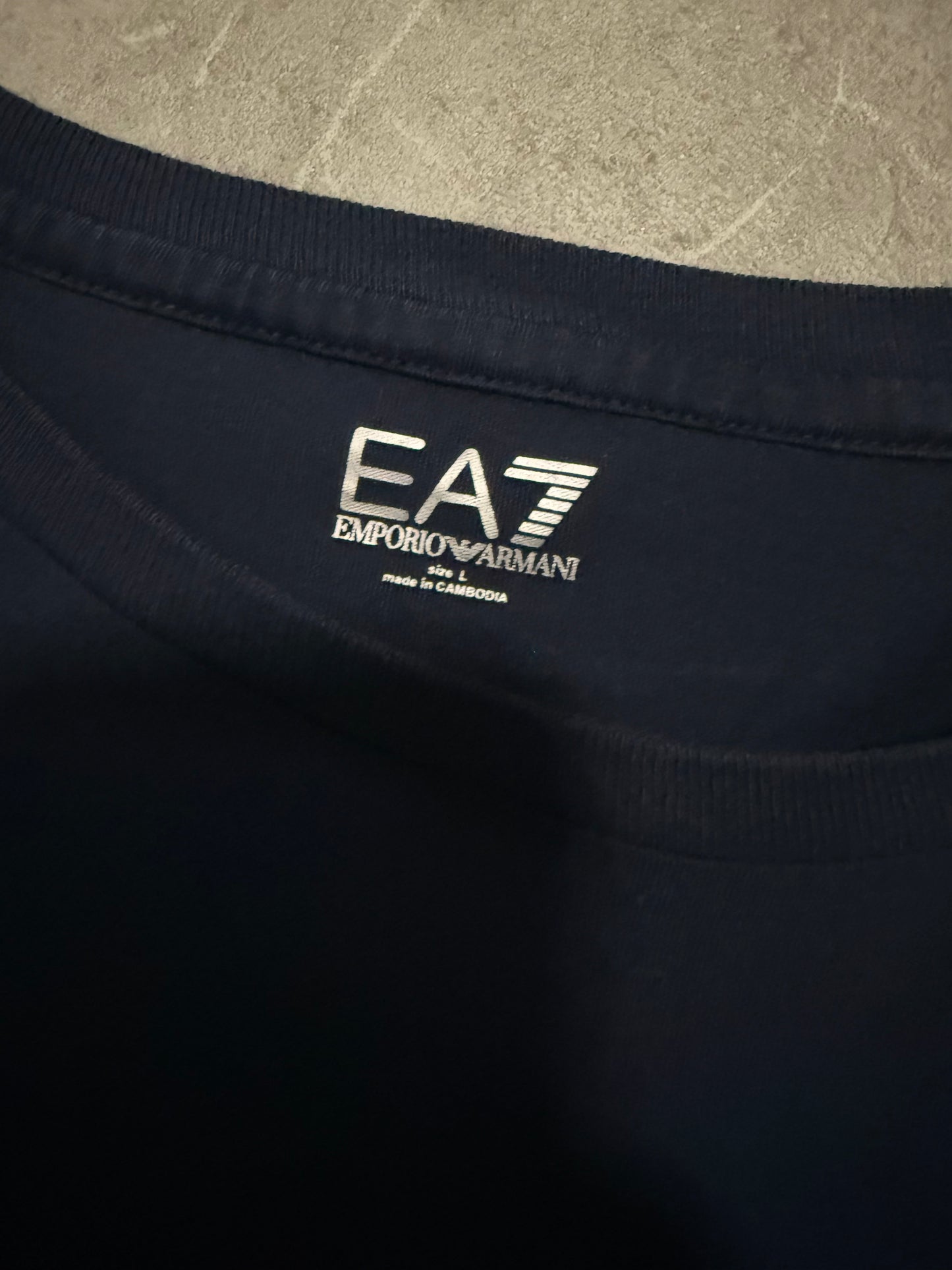 EA7 Tshirt (L)