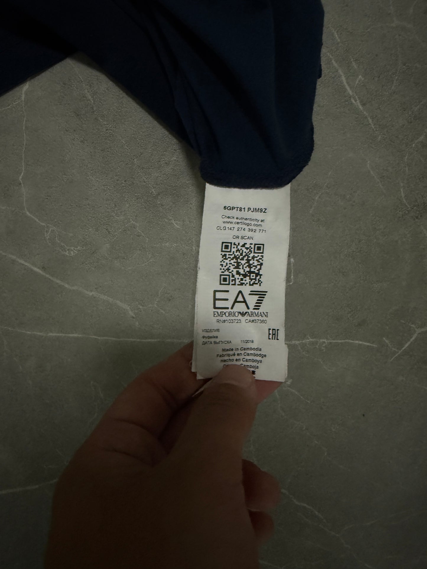 EA7 Tshirt (L)