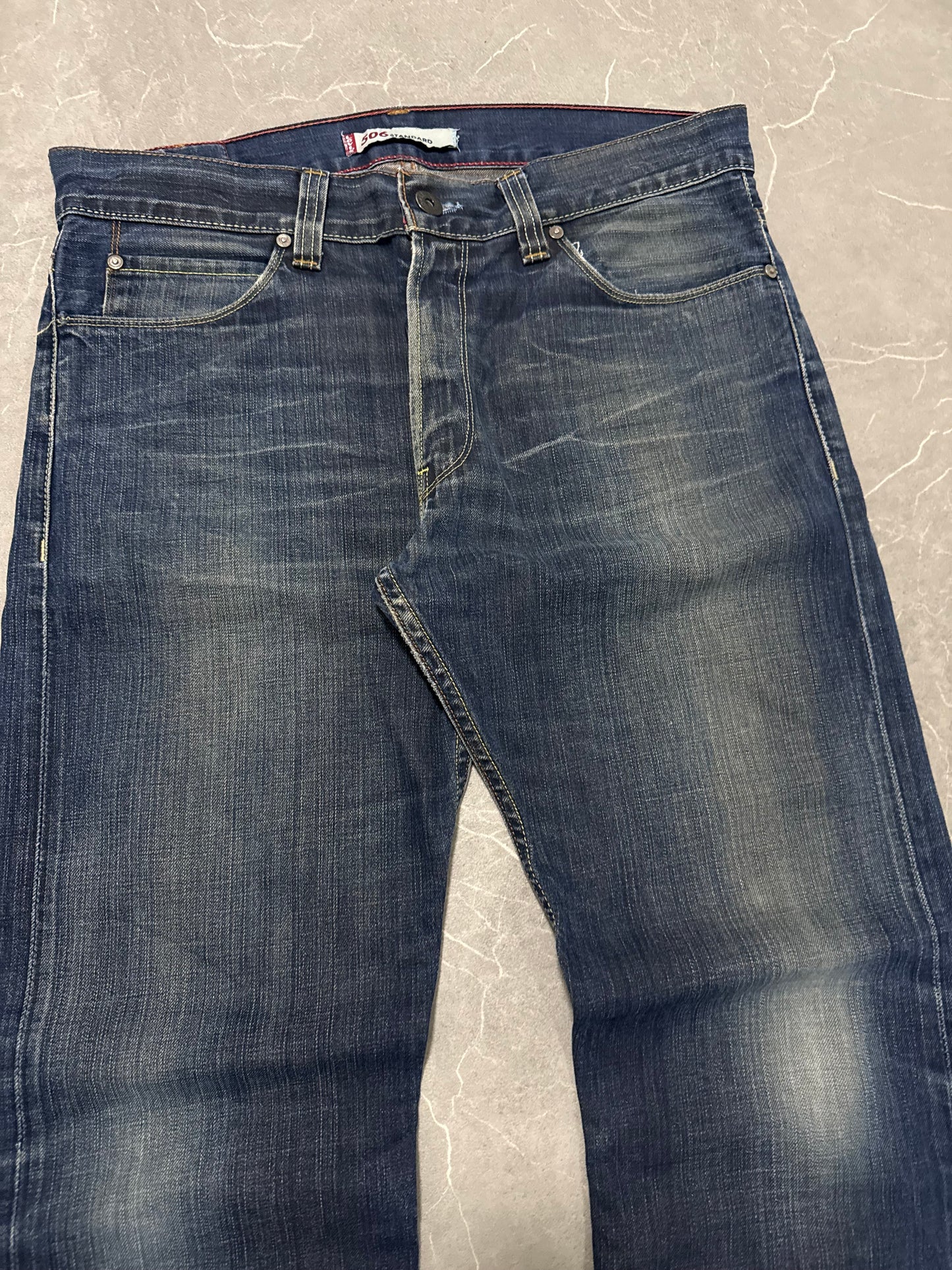 Levis Jeans 506 (XL)