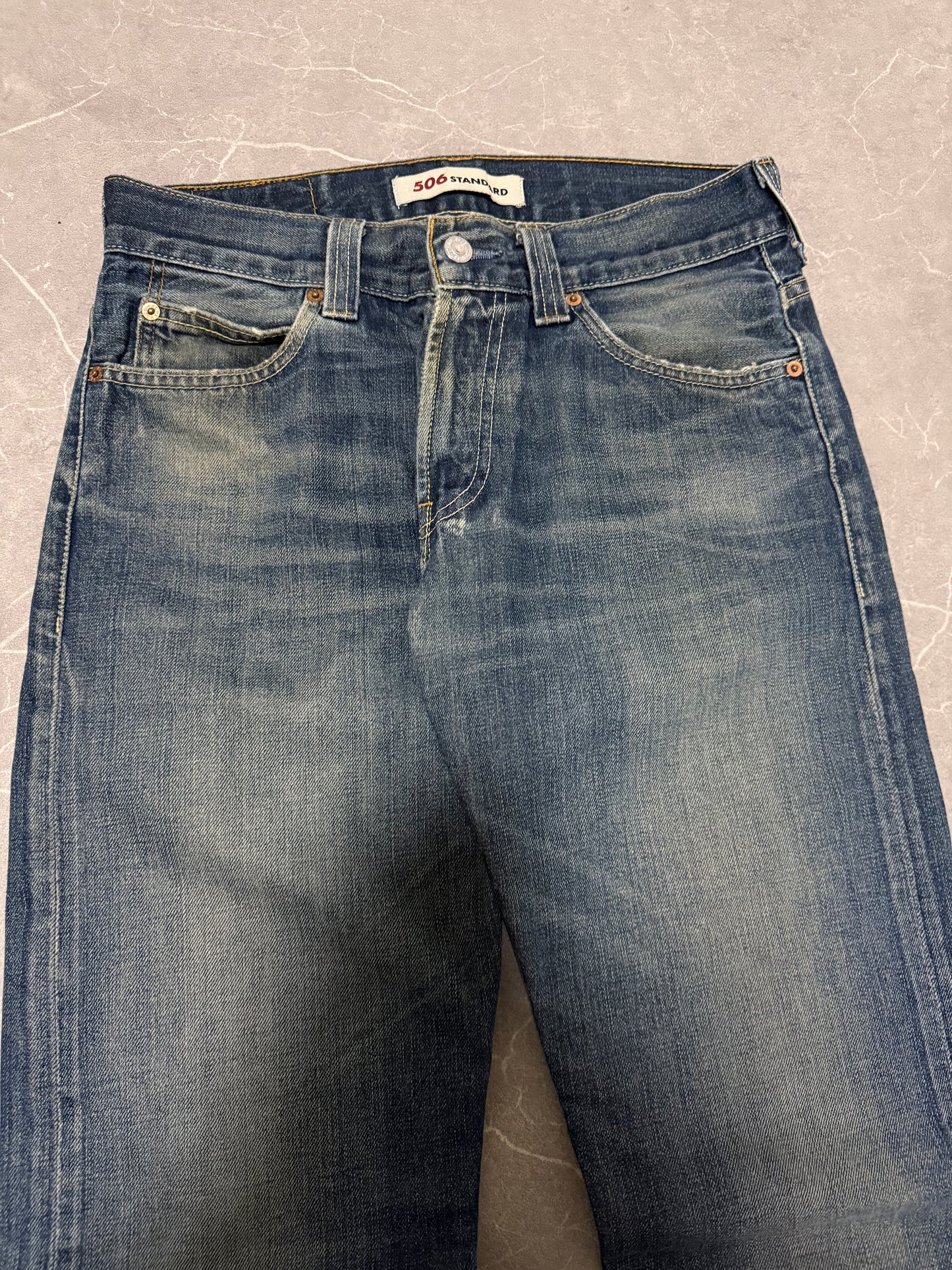 Levis Jeans 506 (L)
