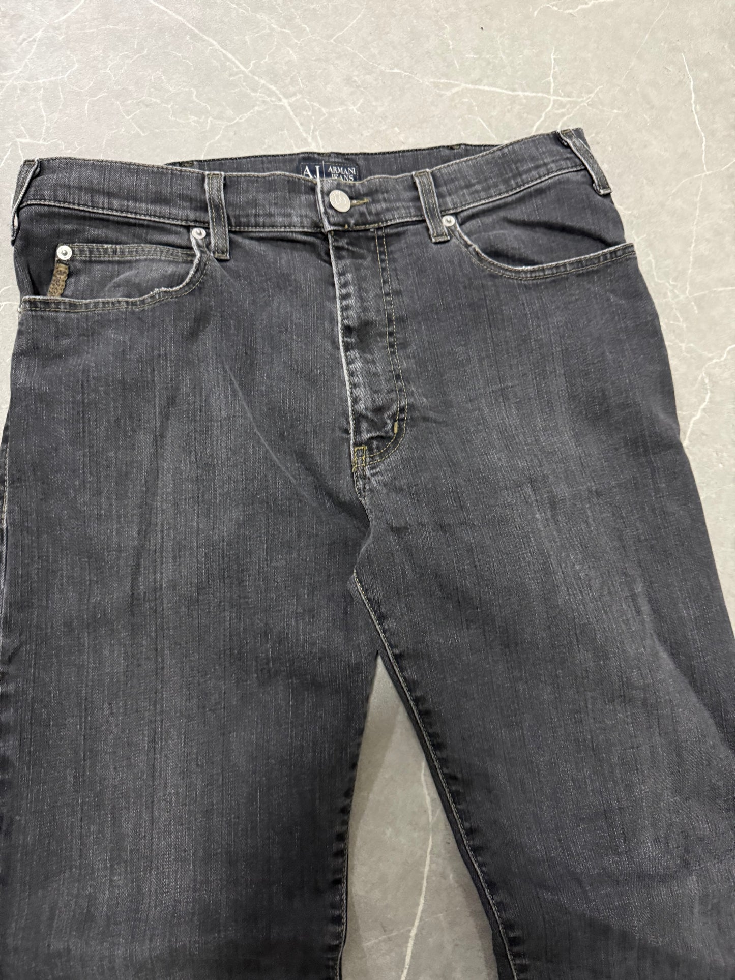 Armani Jeans (L)
