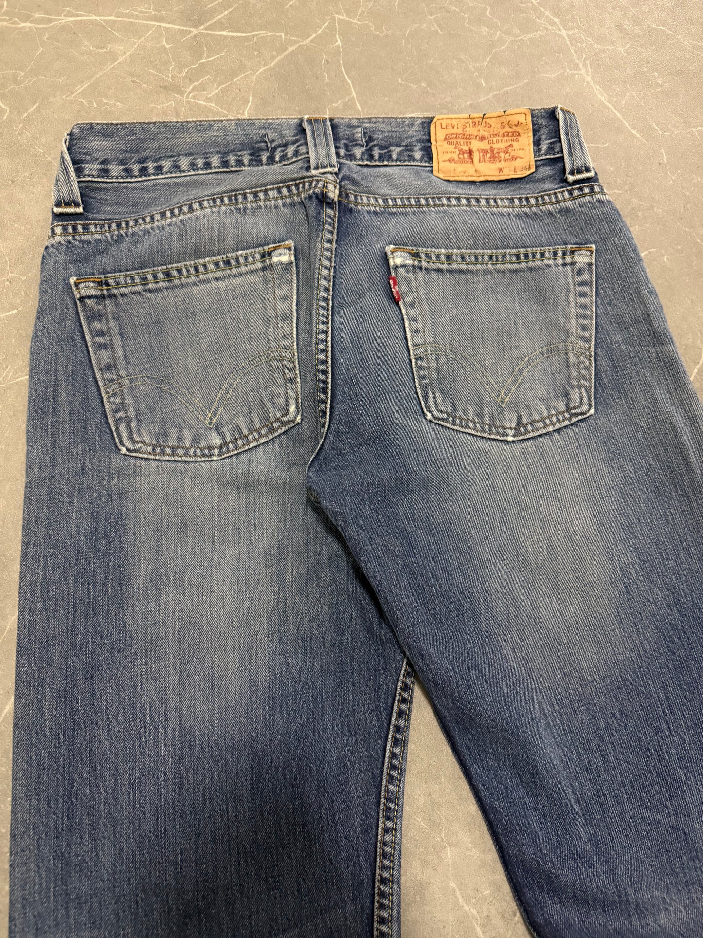 Levis Jeans 506 (M)
