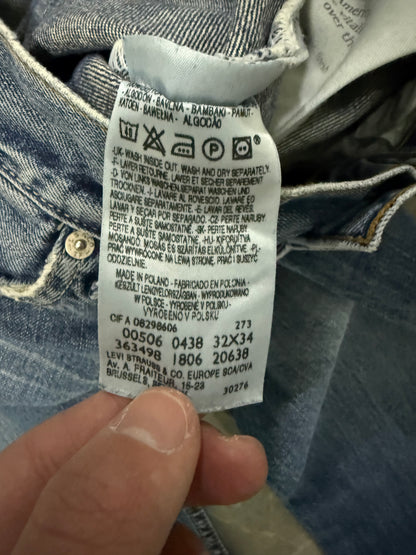 Levis Jeans 506 (M)