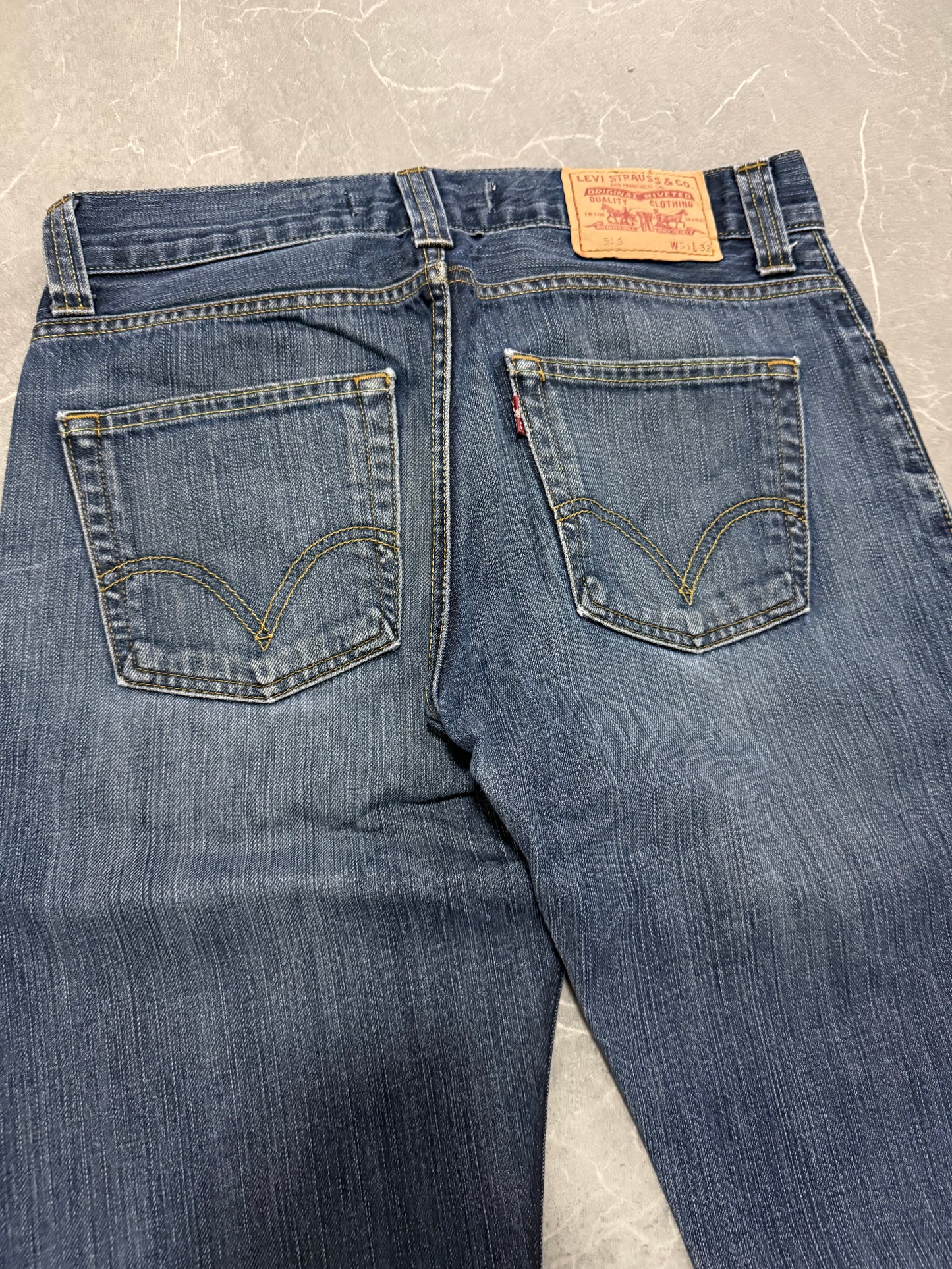 Levis Jeans 506 (M)
