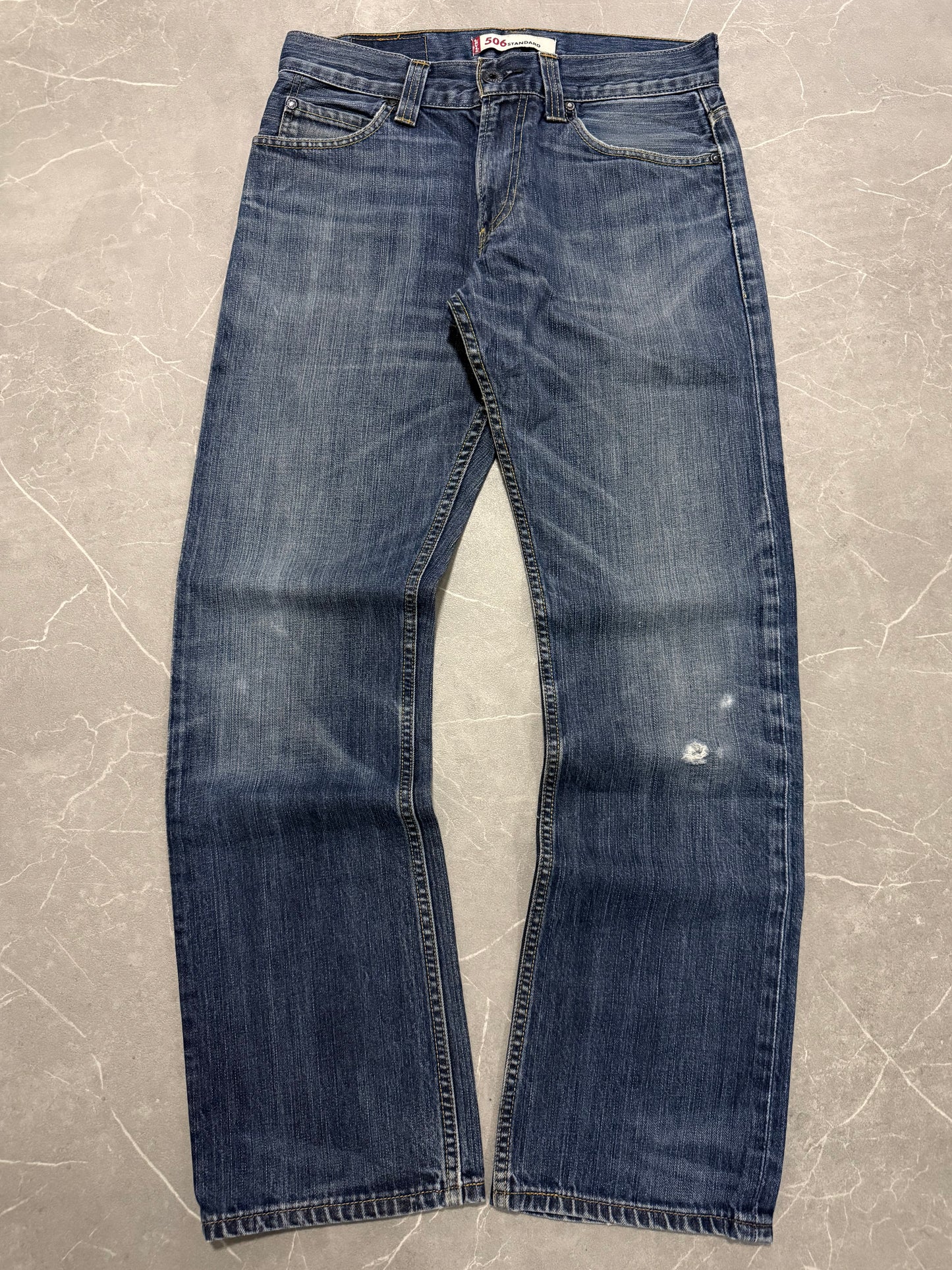 Levis Jeans 506 (M)