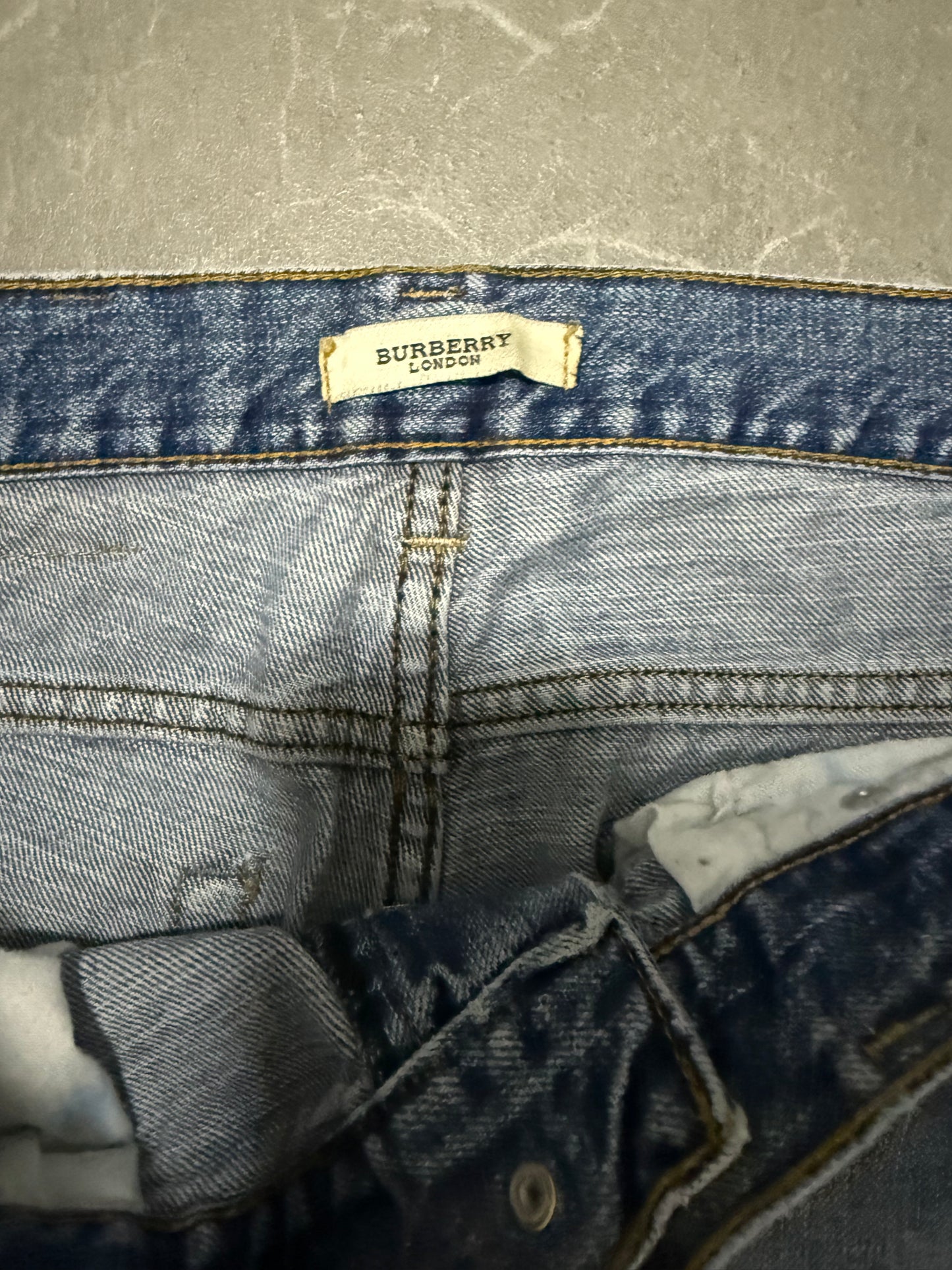 Burberry Jeans (L)