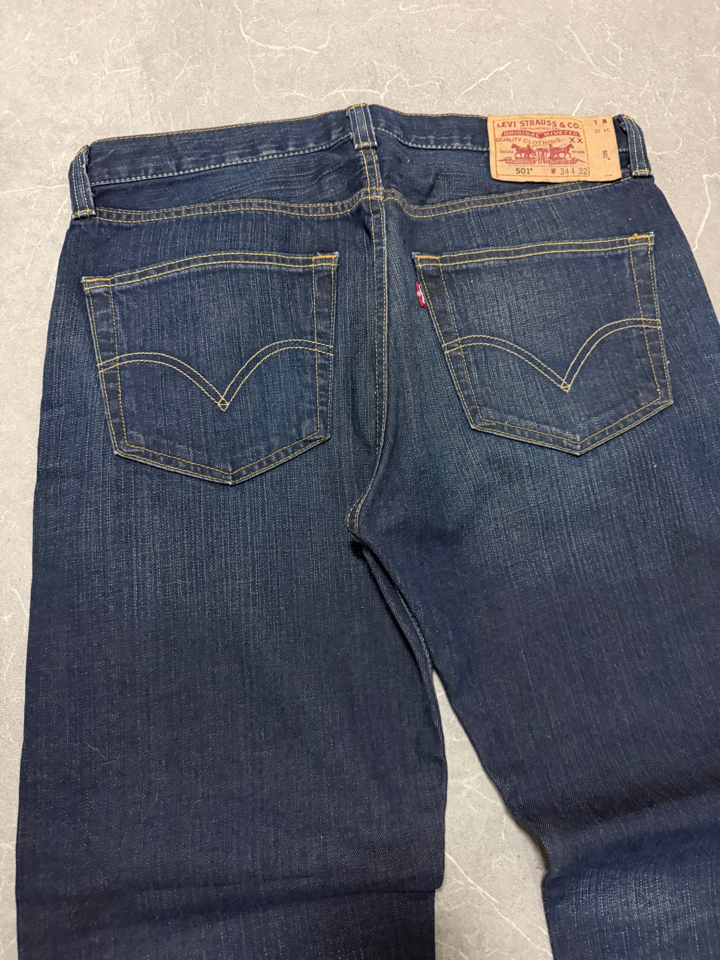 Levis Jeans 501 (M)