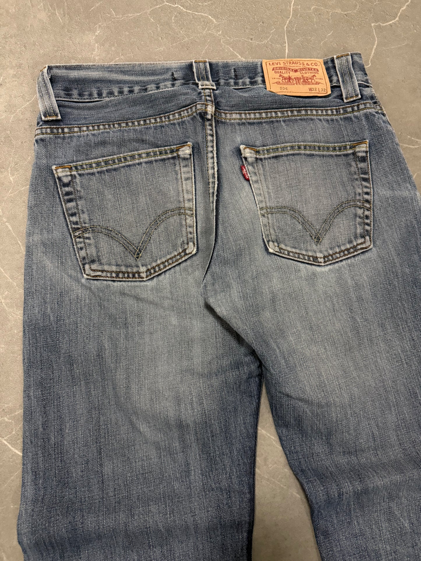 Levis Jeans 506 (M)