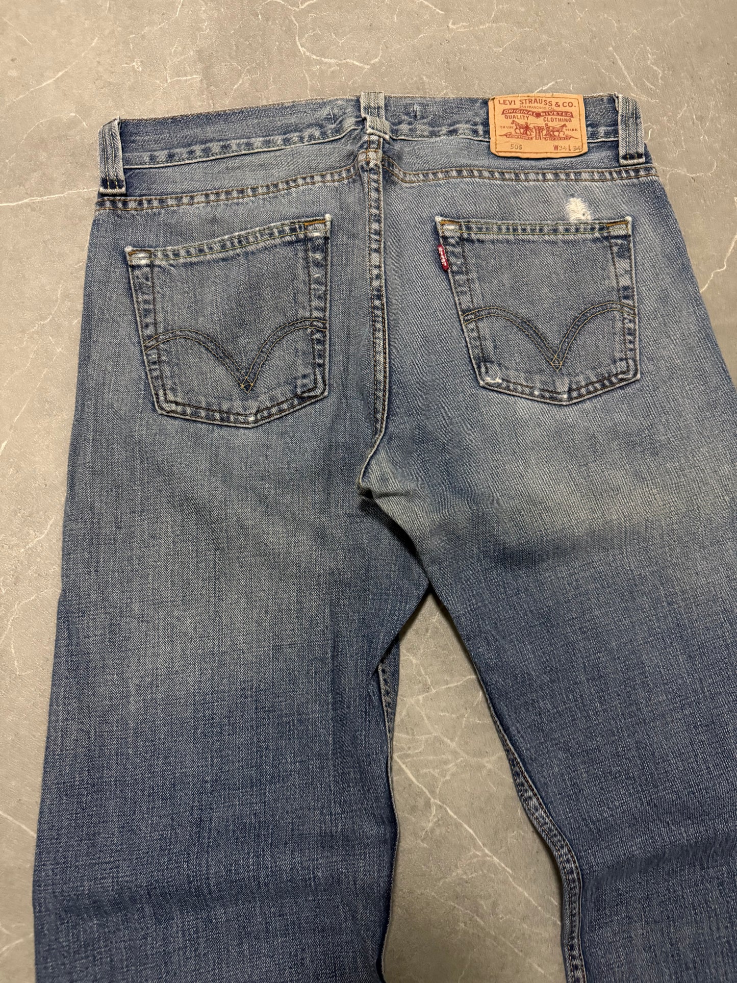 Levis Jeans 506 (L)