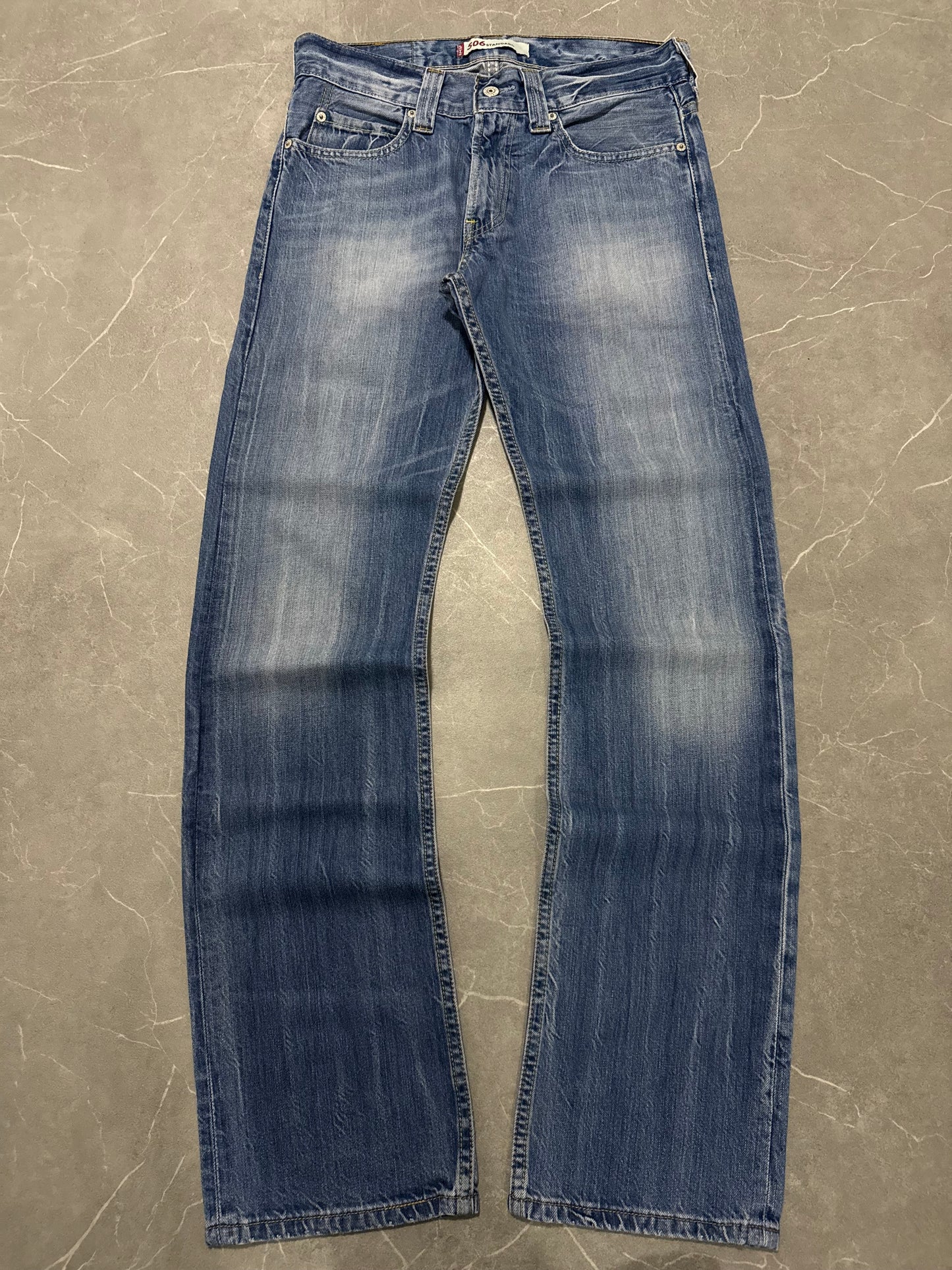 Levis Jeans 506 (M)