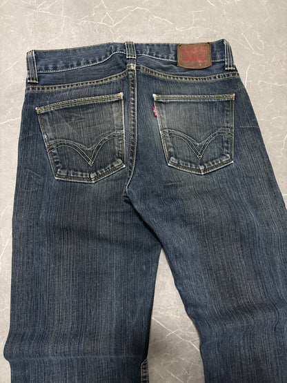Levis Jeans 506 (M)