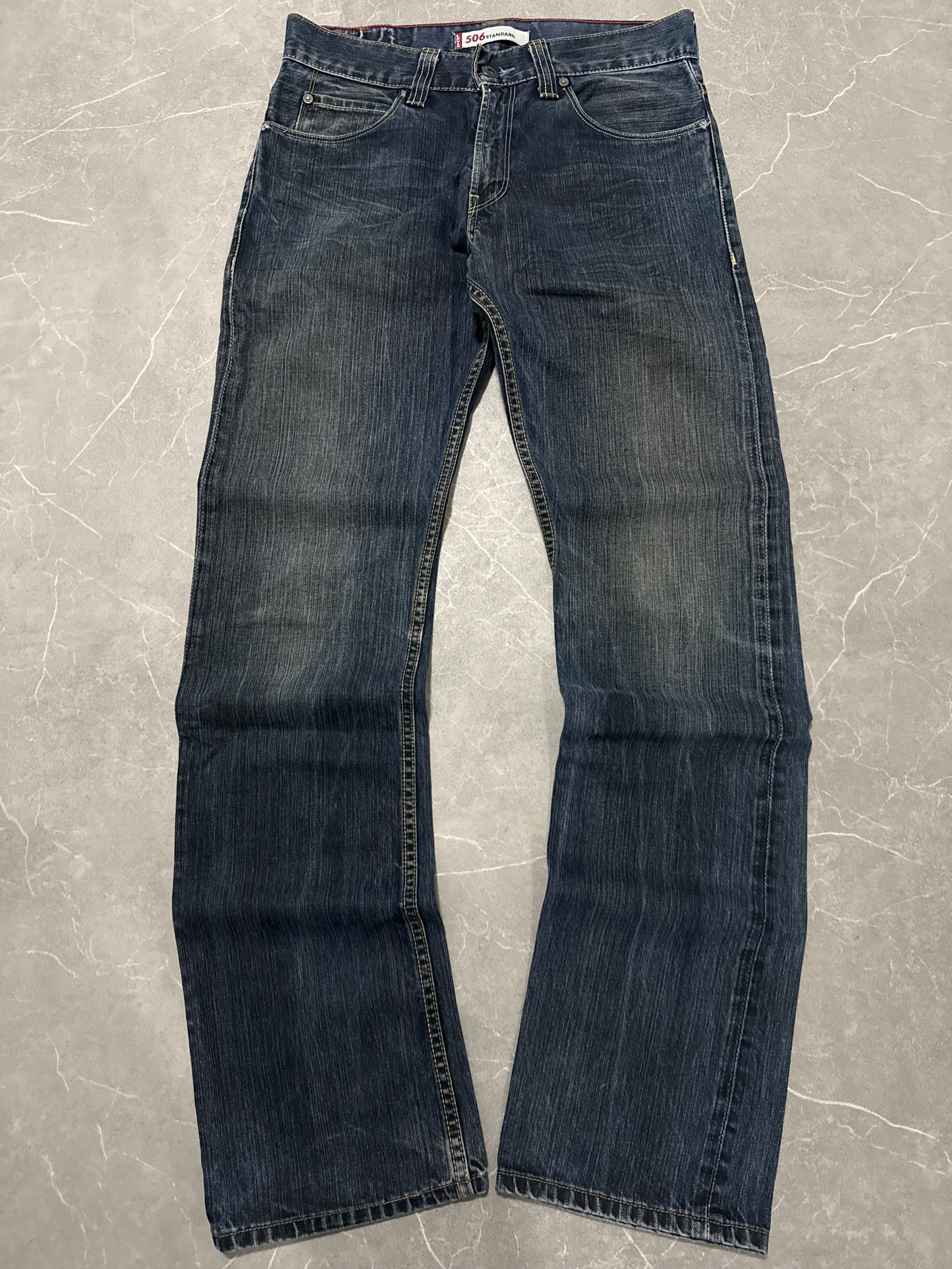 Levis Jeans 506 (M)