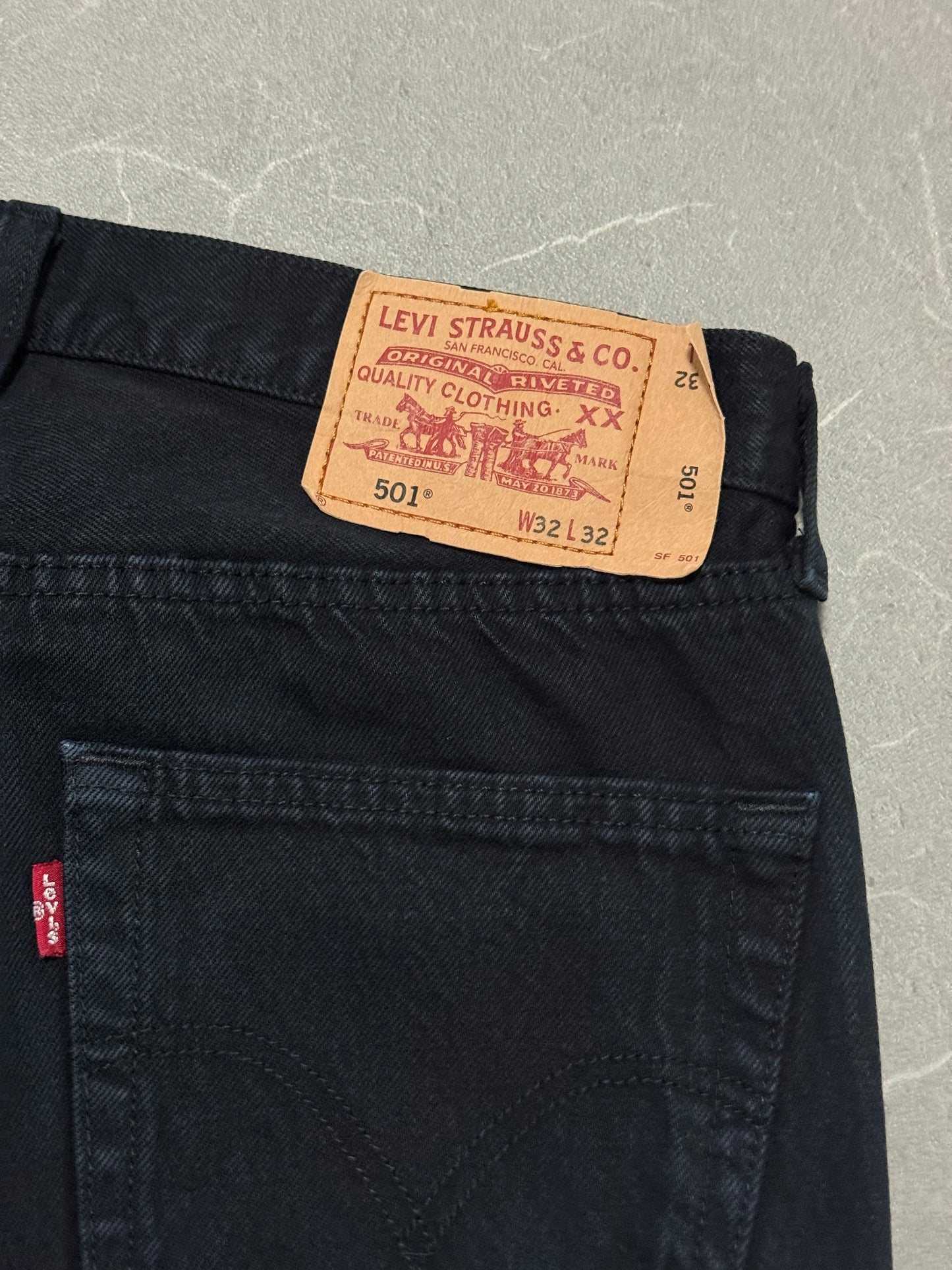 Levis Jeans 501 (M)