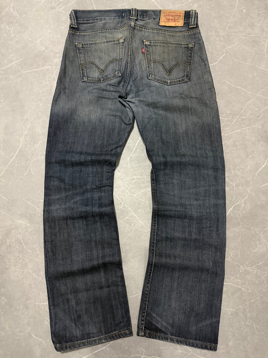 Levis Jeans 506 (M)