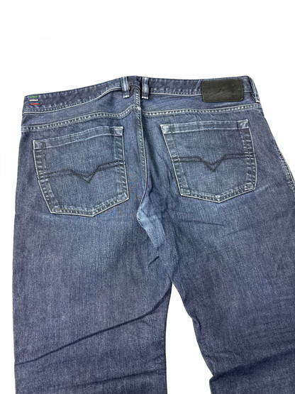 Diesel Zatiny Bootcut Jeans (XL)