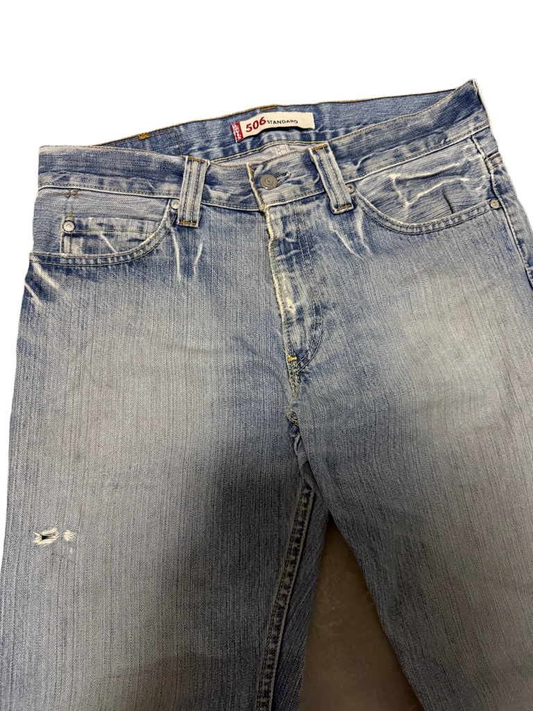 Levis Jeans 506 Standard (M)