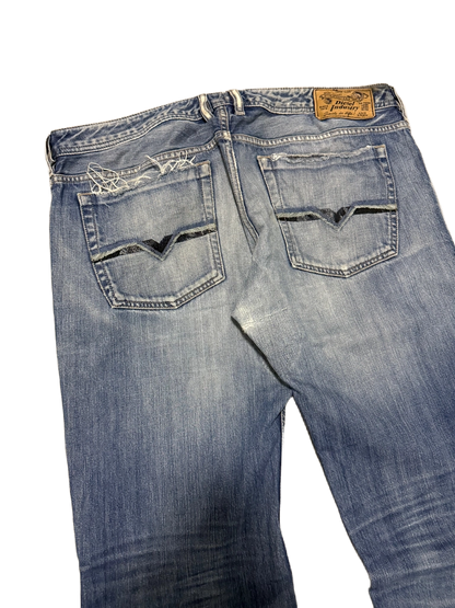 Diesel Zatiny Bootcut Jeans (XL)