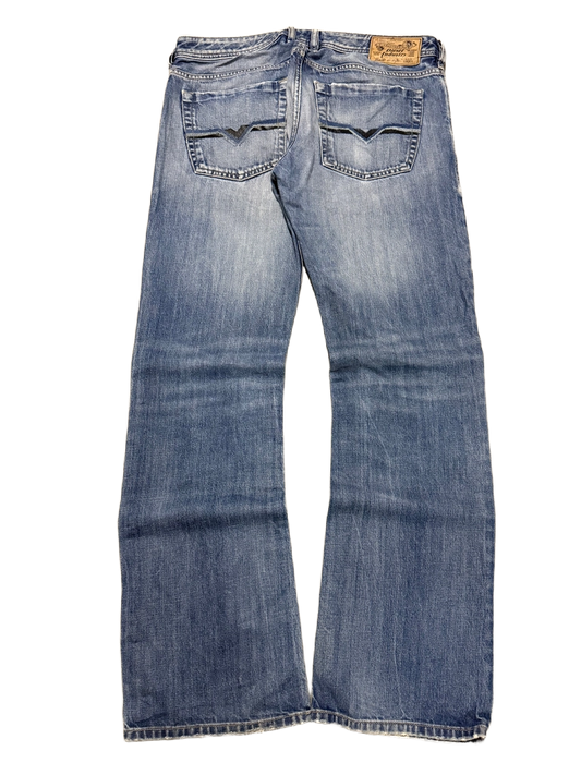 Levi’s Zatiny Bootcut Jeans (L)