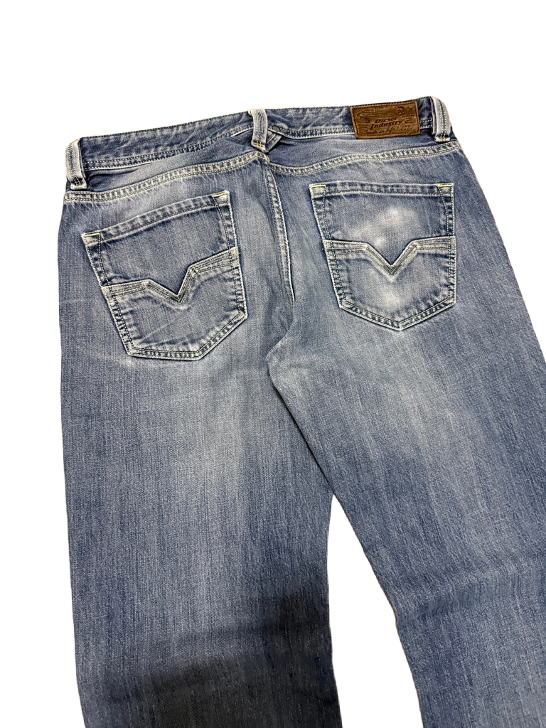 Diesel Larkee Straight Jeans (L)