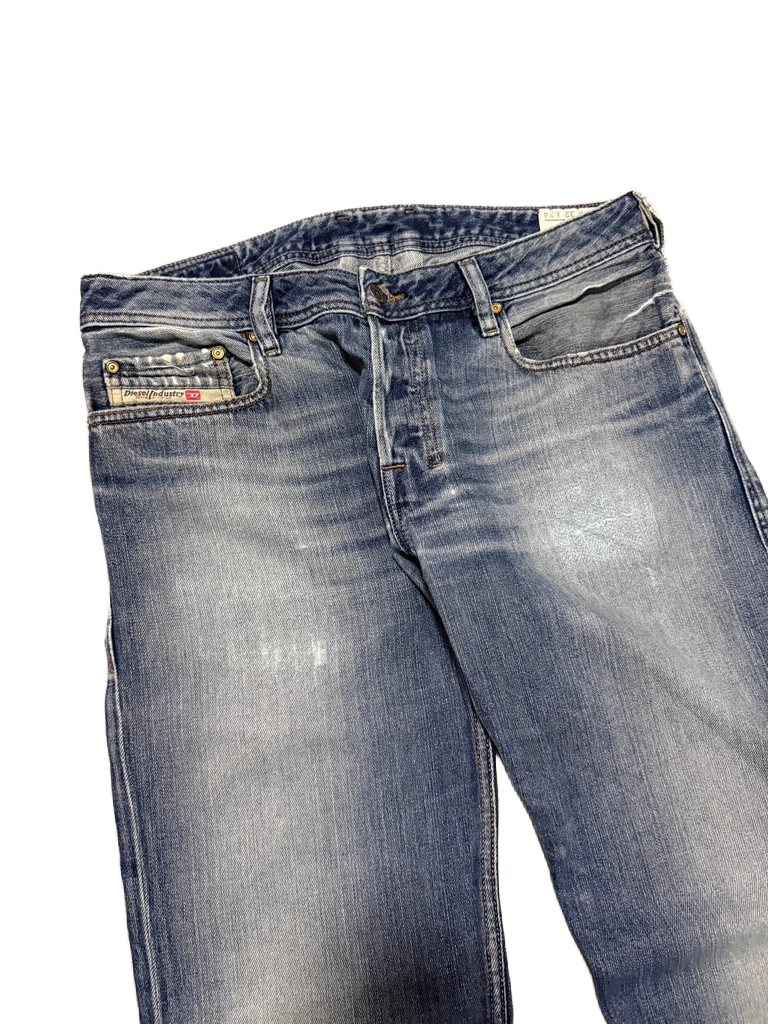 Diesel Zatiny Bootcut Jeans (L)
